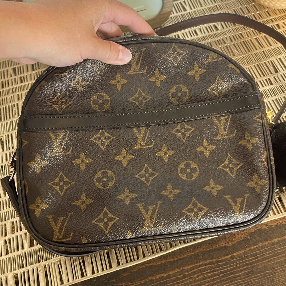 Louis Vuitton Crossbody